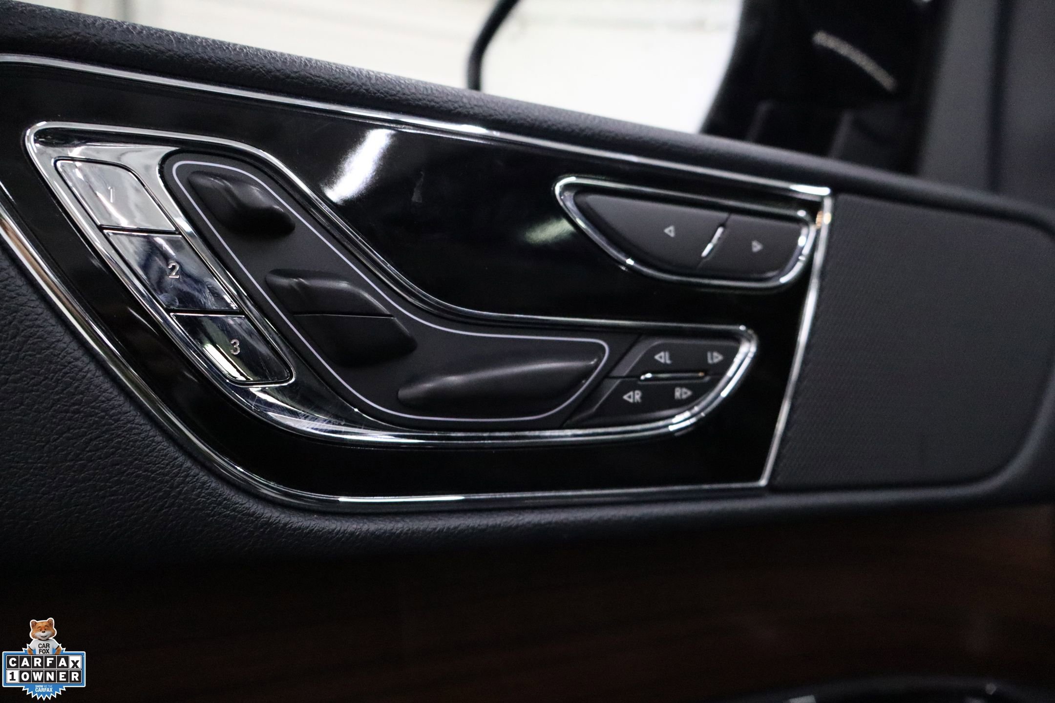 Used 2022 Lincoln Navigator L Reserve image 13