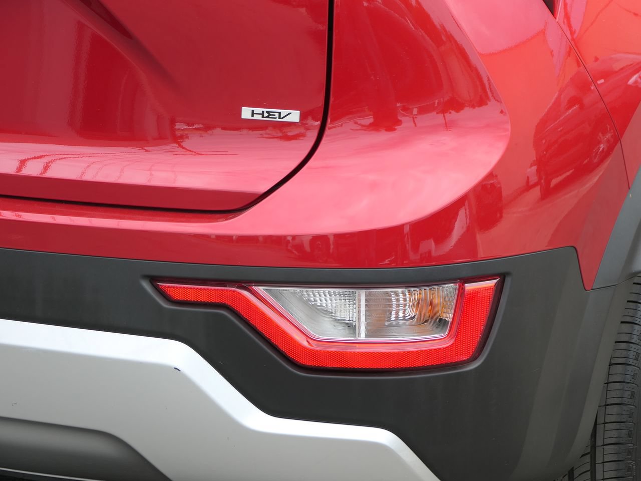 Used 2023 Kia Niro LX FWD image 4
