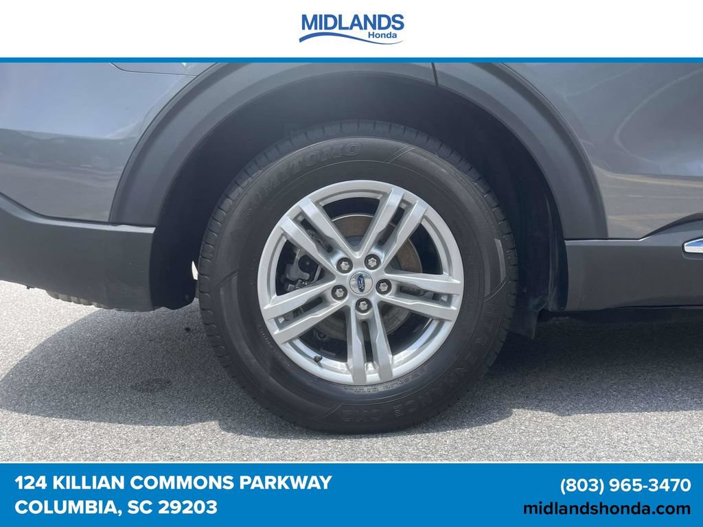 Used 2023 Ford Explorer XLT w/ Equipment Group 202A RWD image 8
