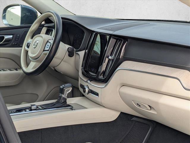 Used 2021 Volvo XC60 T5 Inscription w/ Advanced Package image 19