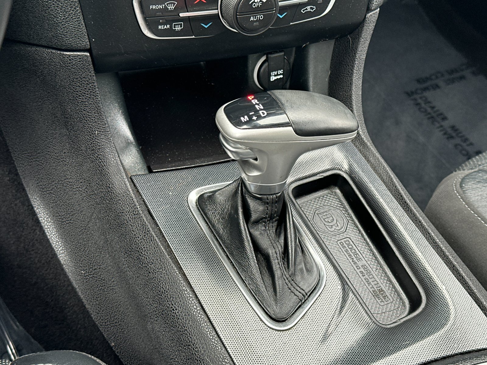 Used 2015 Dodge Charger R/T w/ Plus Group RWD image 21
