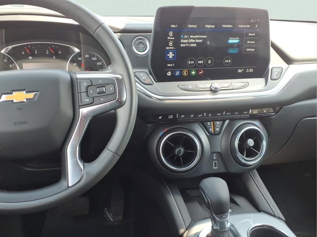 Certified 2024 Chevrolet Blazer LT w/ Convenience Package FWD image 6