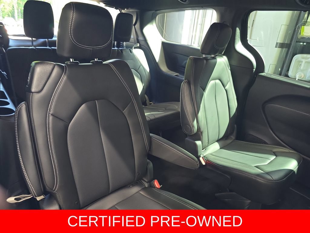 Used 2026 Chrysler Pacifica Select AWD/4WD image 11