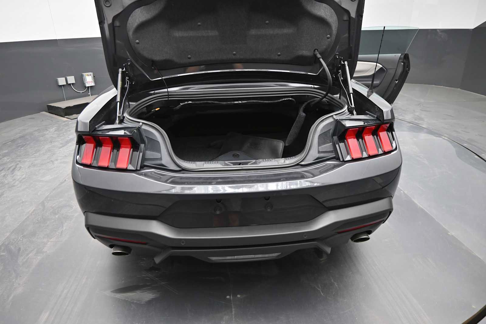 Used 2024 Ford Mustang Premium RWD image 13