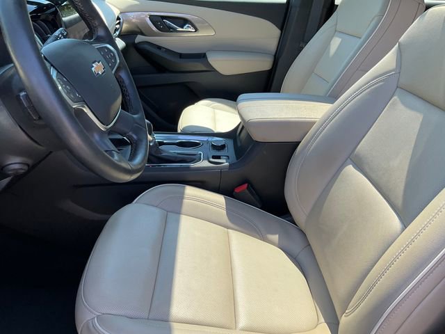 Used 2023 Chevrolet Traverse Premier w/ LPO, Floor Liner Package FWD image 5