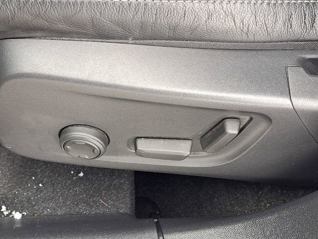 Used 2023 Volvo XC40 B5 Ultimate w/ Protection Package Premier image 7