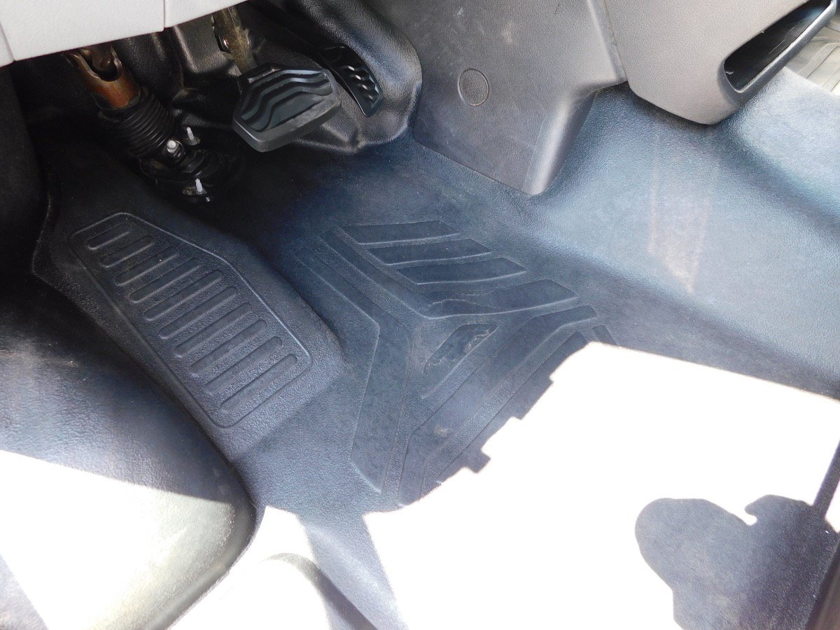 Used 2018 Ford Transit 150 130 Low Roof RWD image 13
