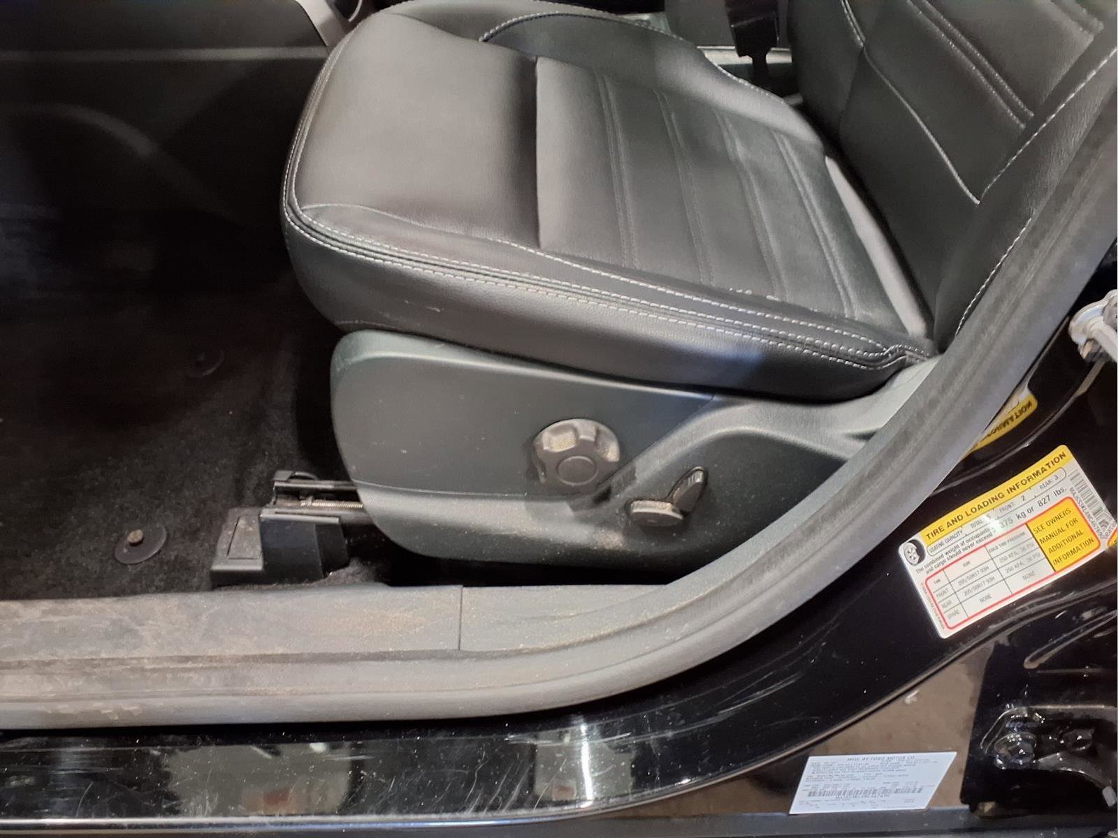 Used 2022 Ford EcoSport Titanium image 8