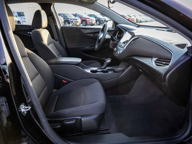 Used 2025 Chevrolet Malibu LT image 15