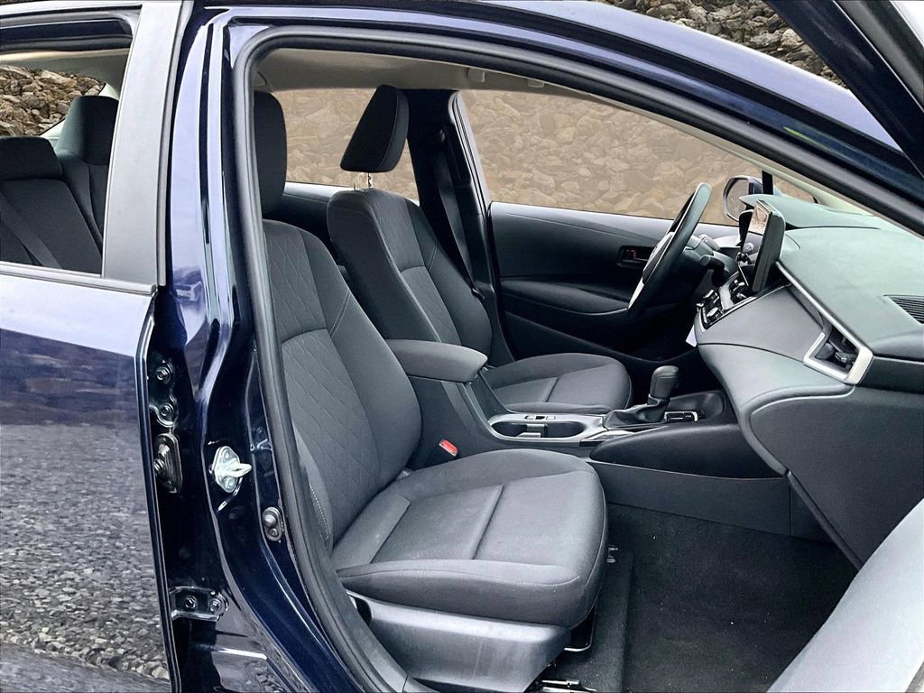 Used 2023 Toyota Corolla LE image 7