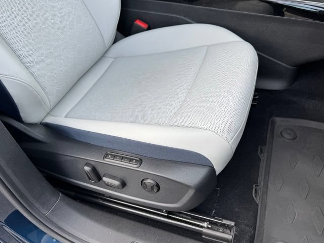 Certified 2023 Volkswagen ID.4 Pro S Plus AWD/4WD image 27