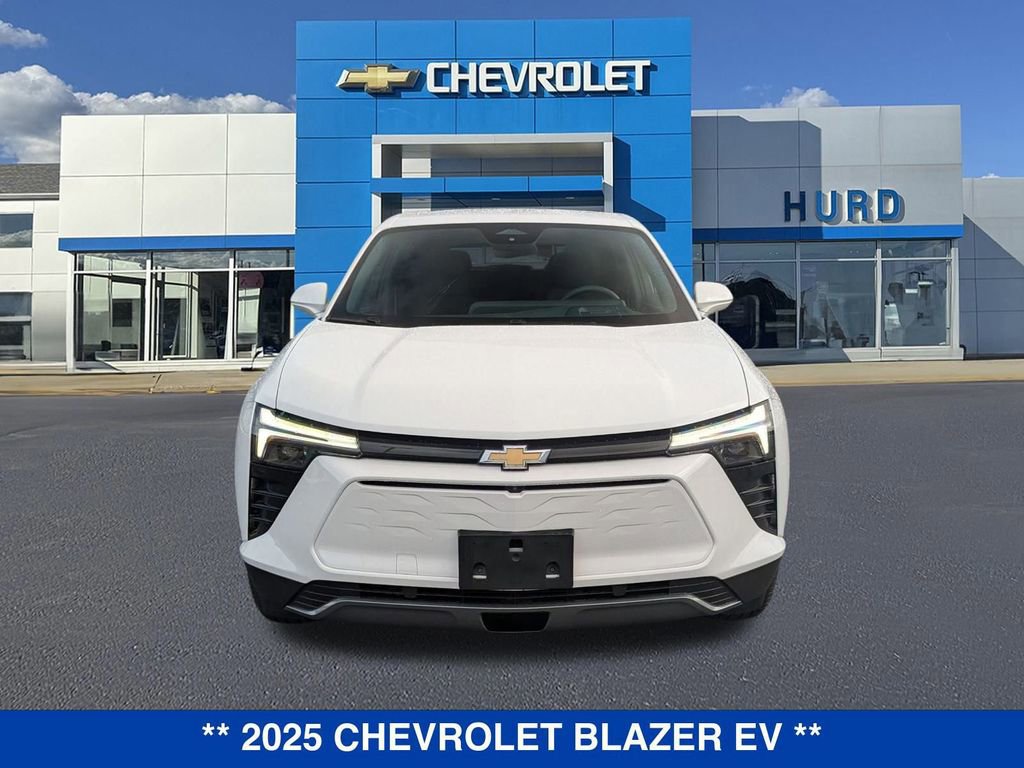 New 2025 Chevrolet Blazer EV LT image 9