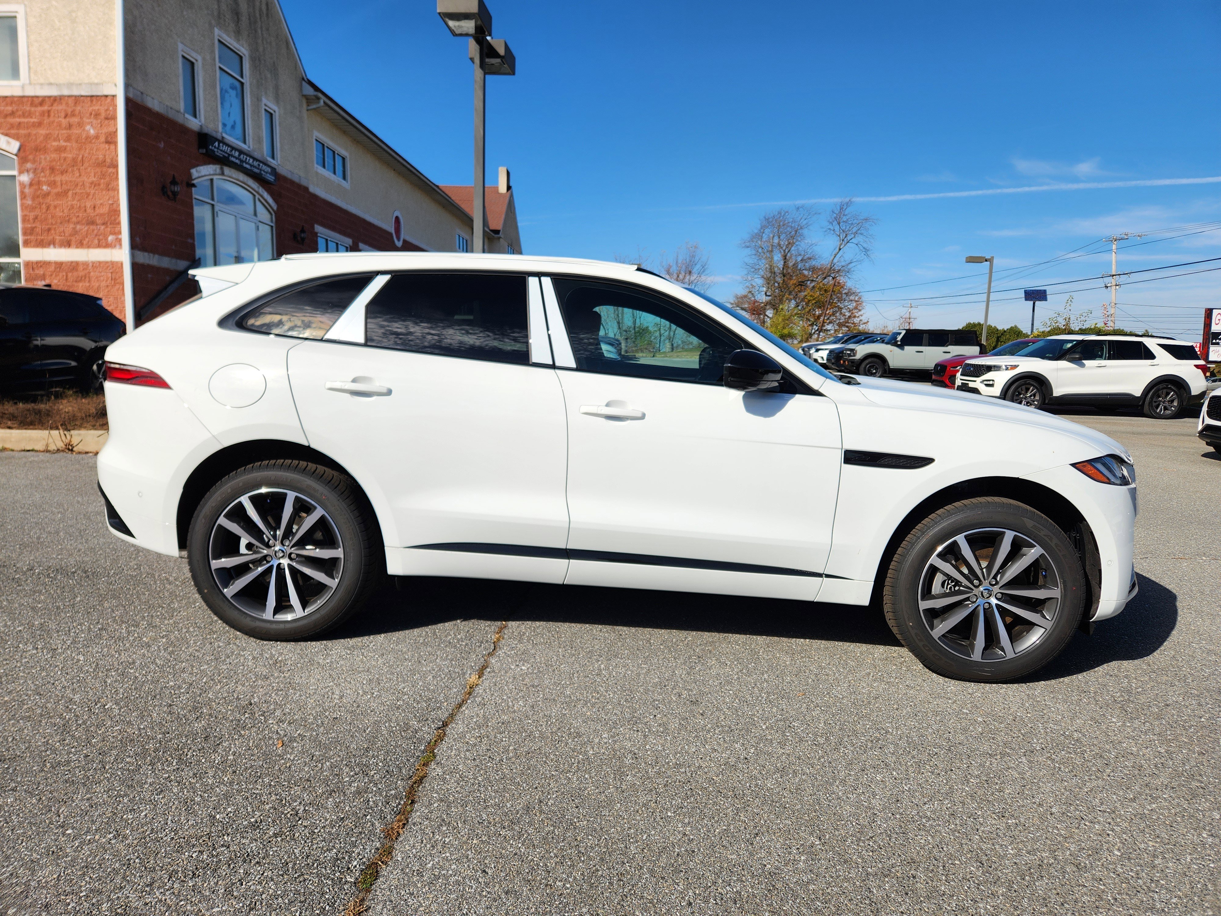 New 2026 Jaguar F-PACE R-Dynamic S AWD/4WD image 6
