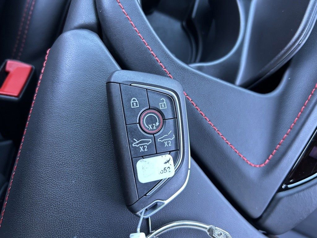 Used 2025 Chevrolet Corvette E-Ray w/ Stealth Interior Trim Package image 38