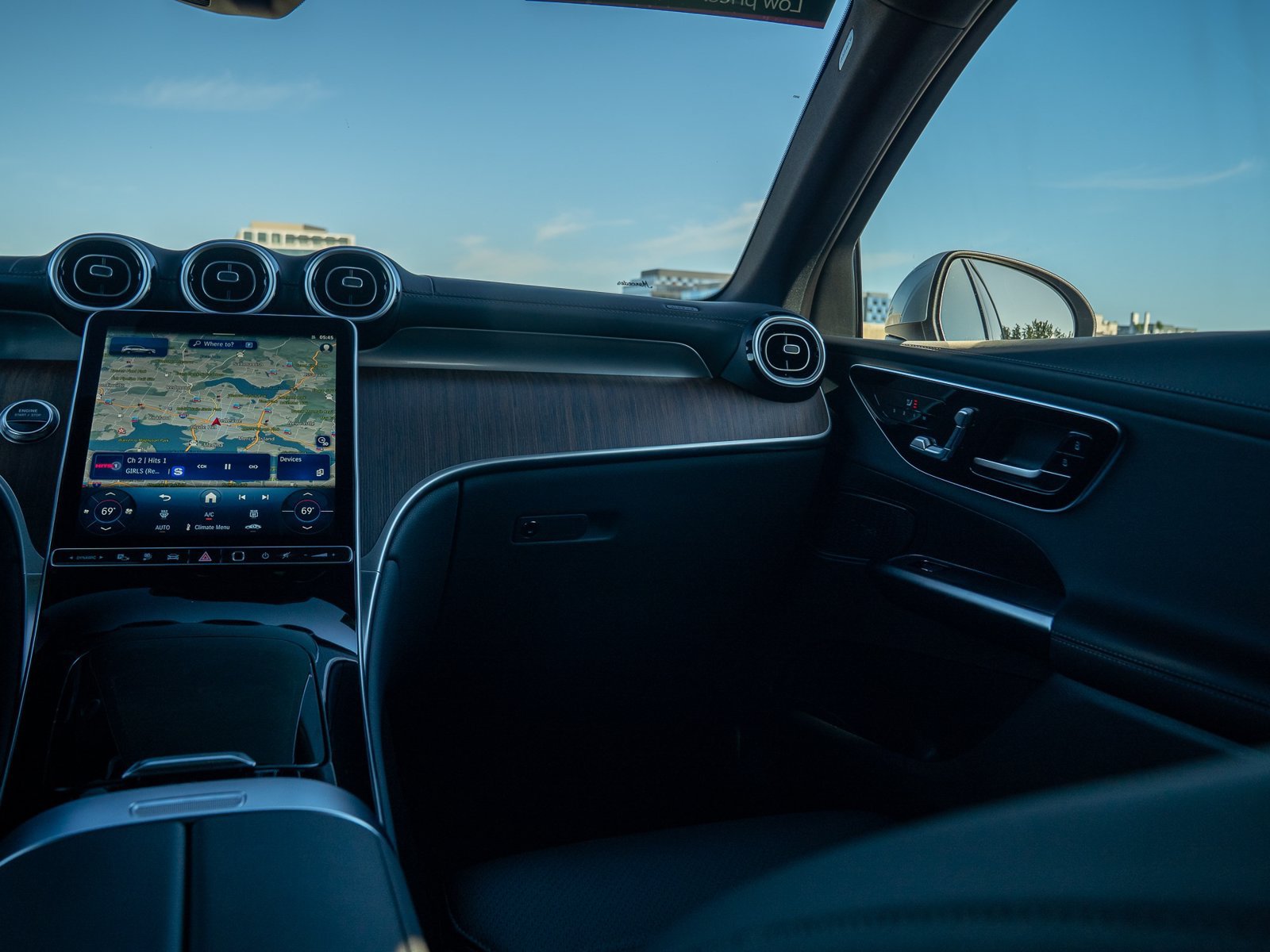 Certified 2025 Mercedes-Benz GLC 350e 4MATIC image 20