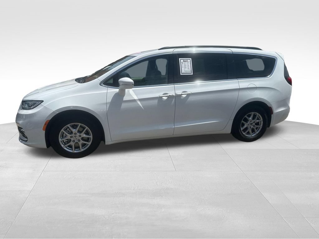 Used 2022 Chrysler Pacifica Touring-L FWD image 5