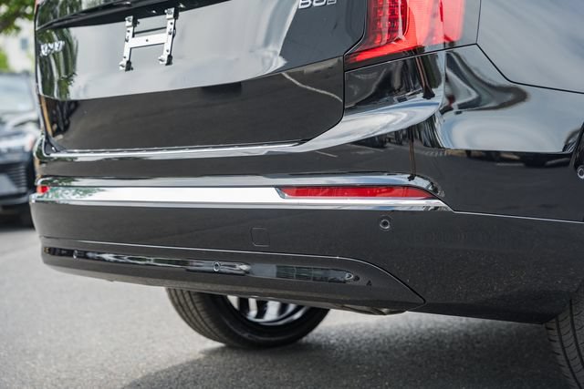 New 2026 Volvo XC90 B6 Plus w/ Protection Package Premier AWD/4WD image 9