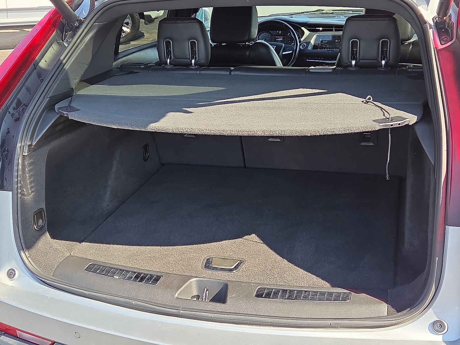 Used 2021 Cadillac XT4 Premium Luxury image 8