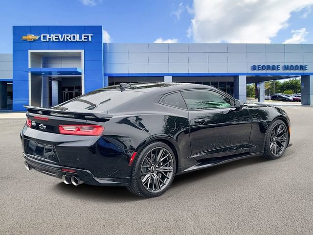 Used 2018 Chevrolet Camaro ZL1 image 4