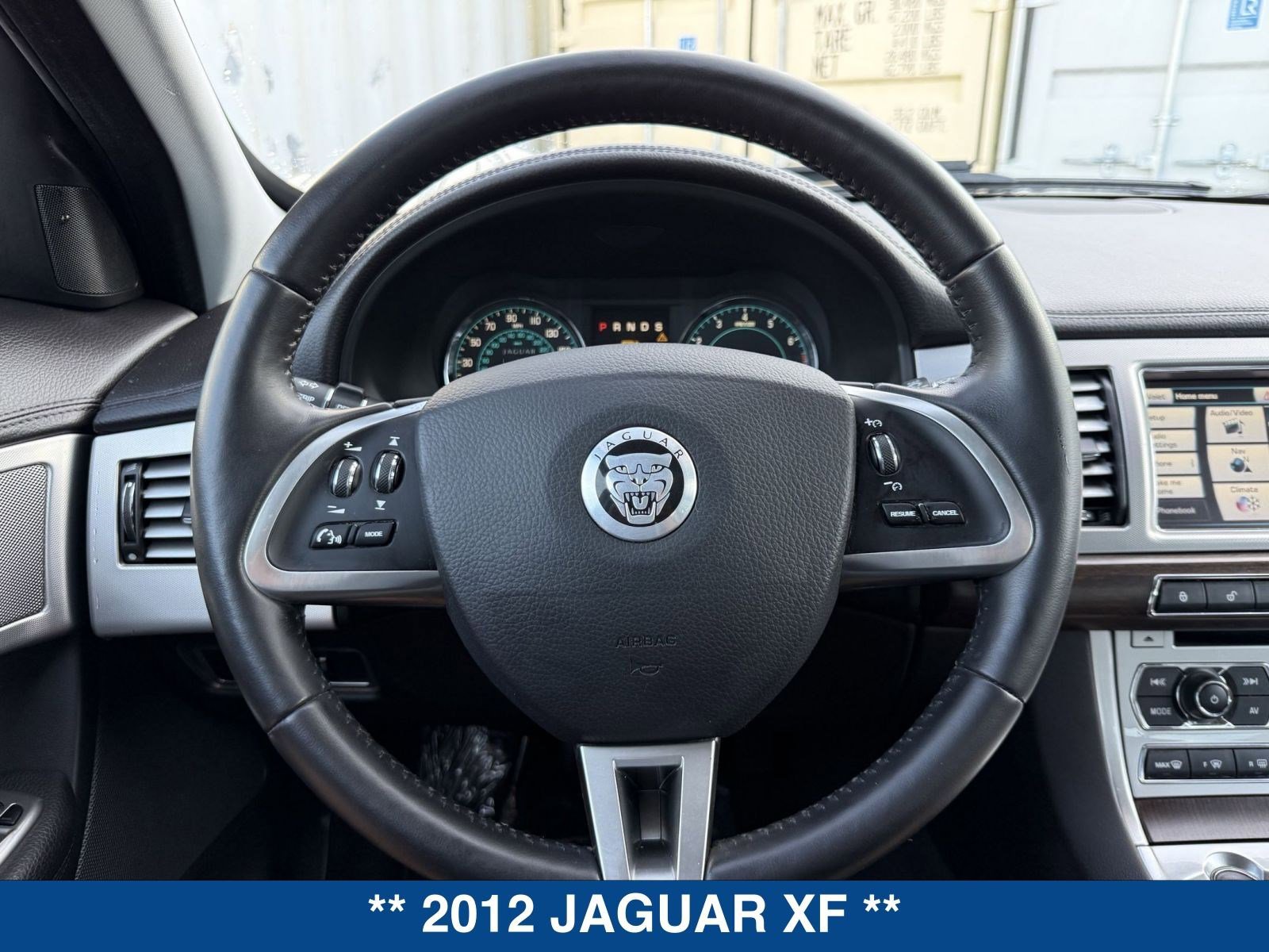 Used 2012 Jaguar XF image 24
