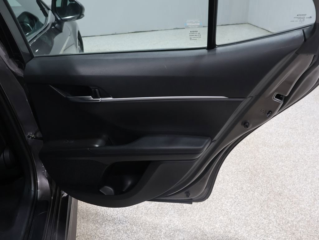 Used 2023 Toyota Camry SE image 21