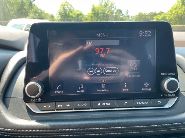 Used 2022 Nissan Rogue S image 30