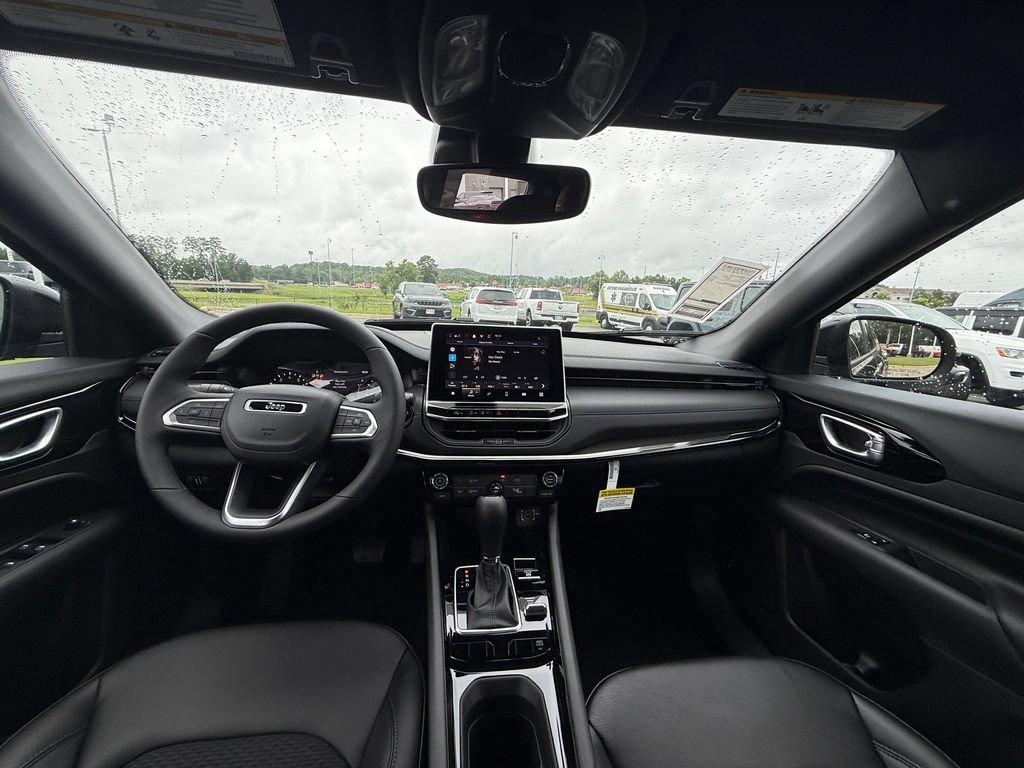 New 2026 Jeep Compass Latitude AWD/4WD image 7