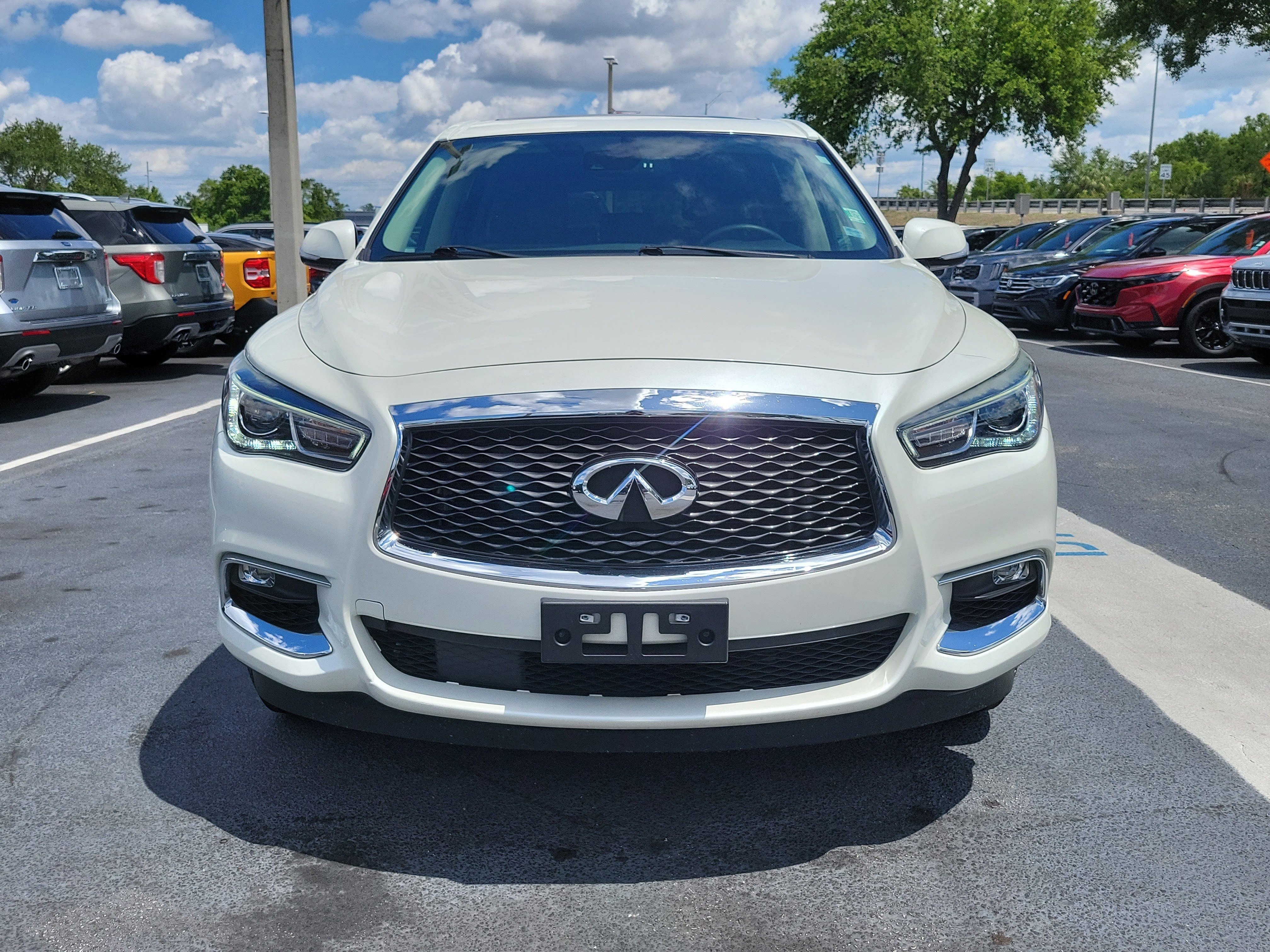 Used 2020 INFINITI QX60 Pure AWD/4WD image 2