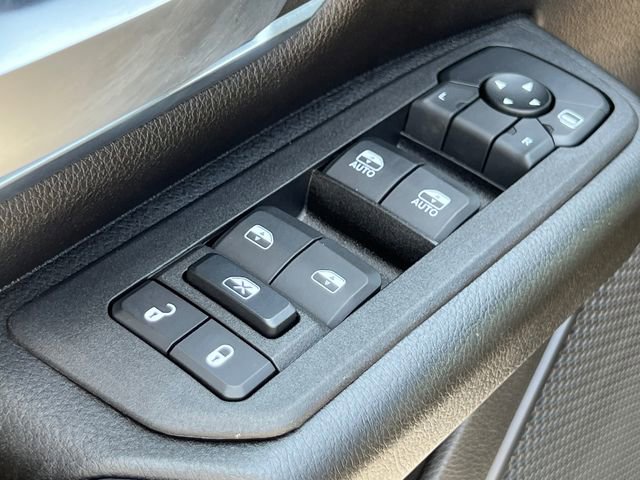 Used 2025 RAM 1500 Lone Star image 19