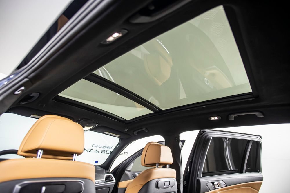 Used 2025 BMW X7 xDrive40i w/ M Sport Package AWD/4WD image 25