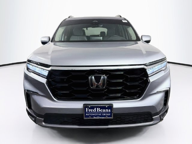 Used 2025 Honda Pilot Elite image 2
