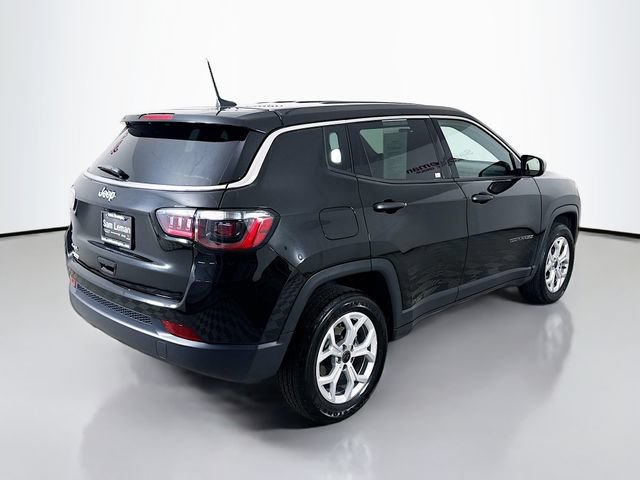 Used 2025 Jeep Compass Sport AWD/4WD image 7