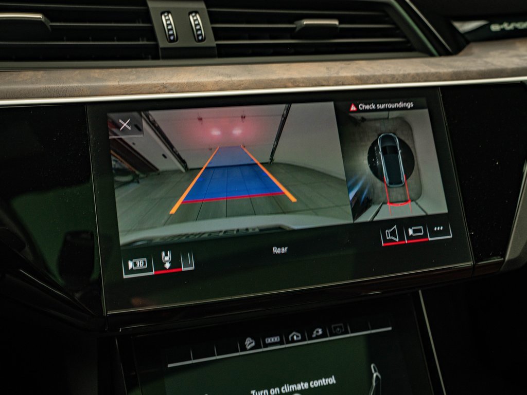 Used 2021 Audi e-tron Premium w/ Convenience Plus Package image 33