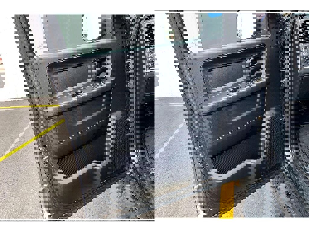 Used 2018 RAM 1500 Express w/ Express Value Package image 22