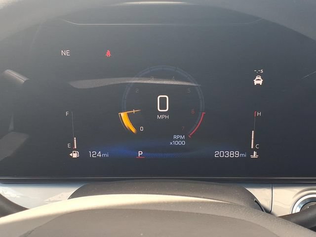 Used 2026 Chevrolet Trax LT FWD image 18