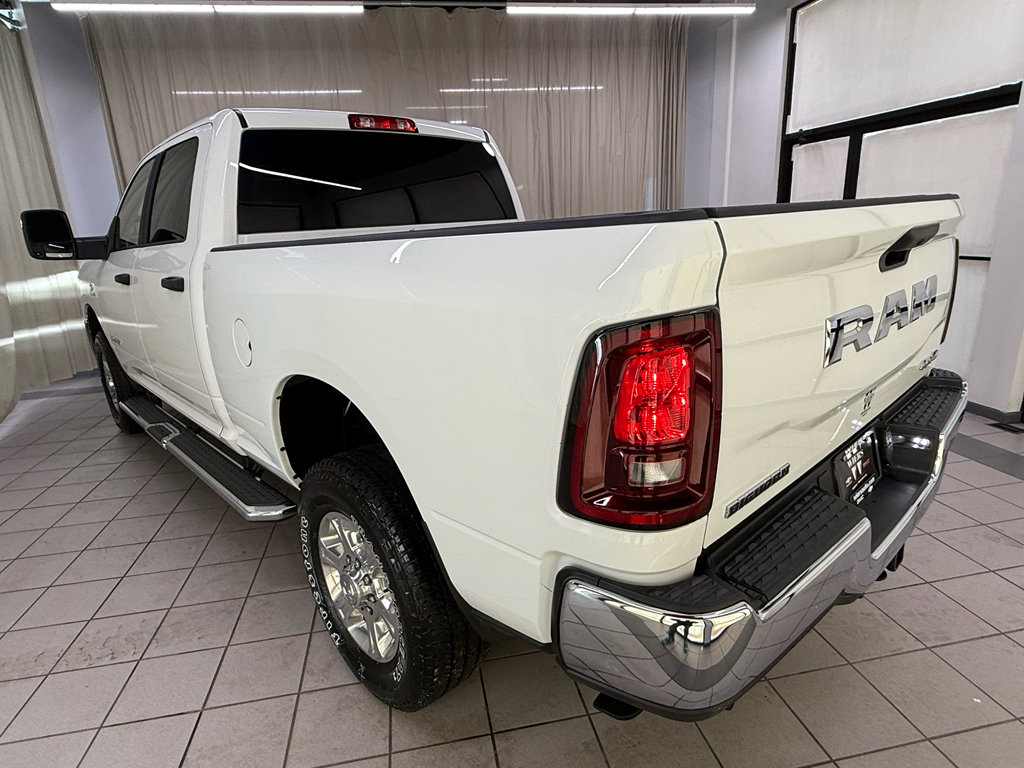 Used 2025 RAM 2500 Big Horn AWD/4WD image 8