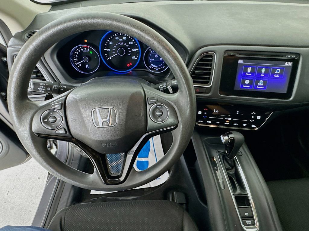 Used 2018 Honda HR-V EX image 12