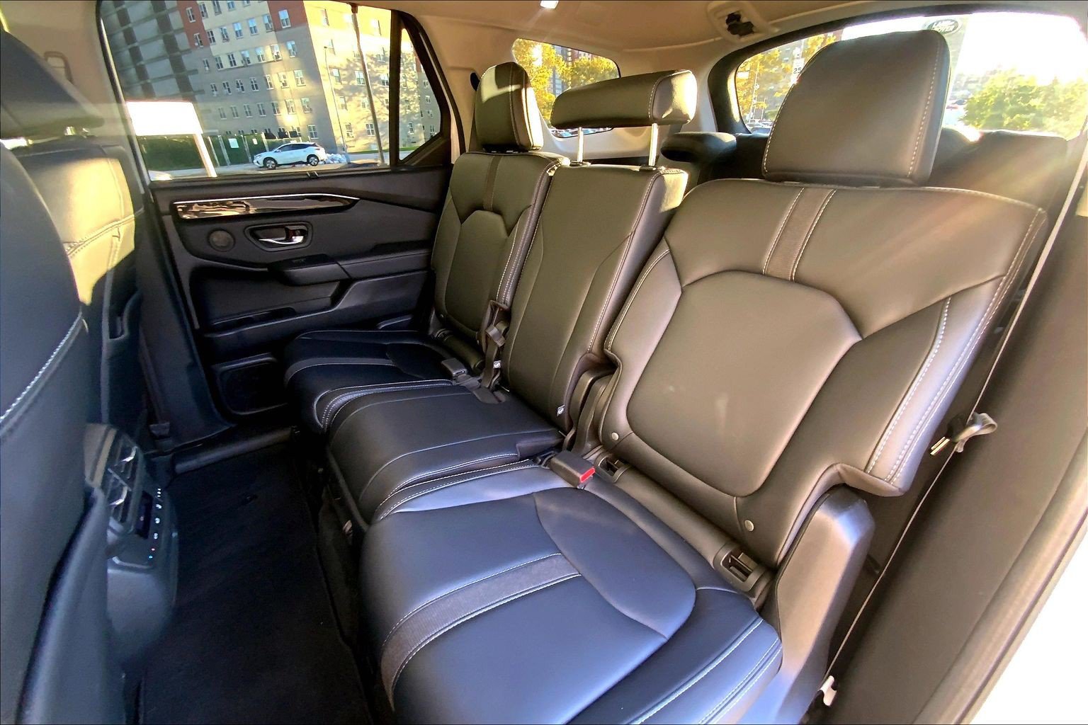 Used 2025 Honda Pilot Touring image 21