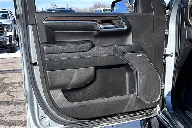 Used 2024 Chevrolet Silverado 1500 LT Trail Boss w/ Convenience Package II image 21