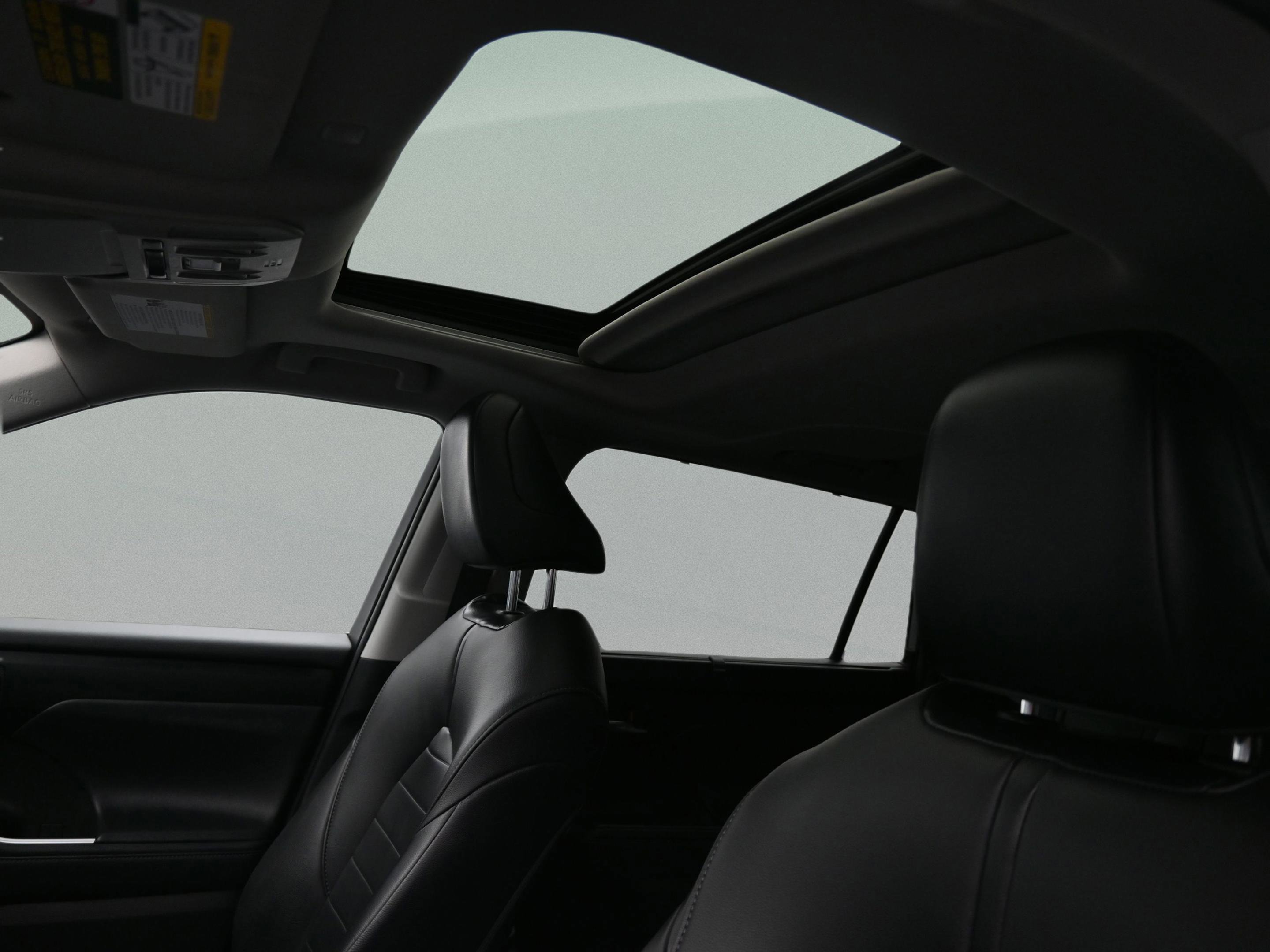 Used 2021 Toyota Highlander XLE image 16