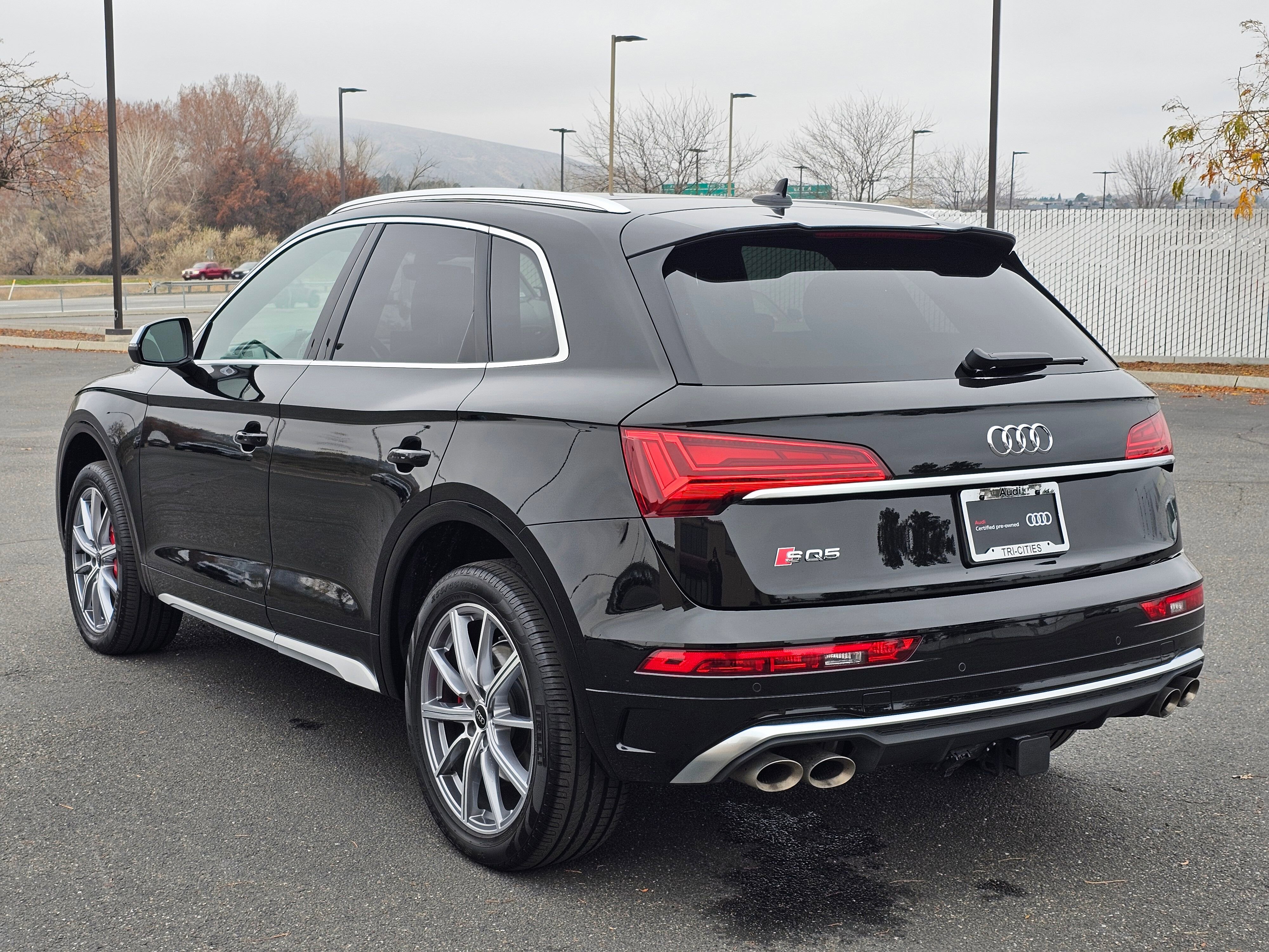 Certified 2025 Audi SQ5 Premium Plus w/ Premium Plus Package image 5