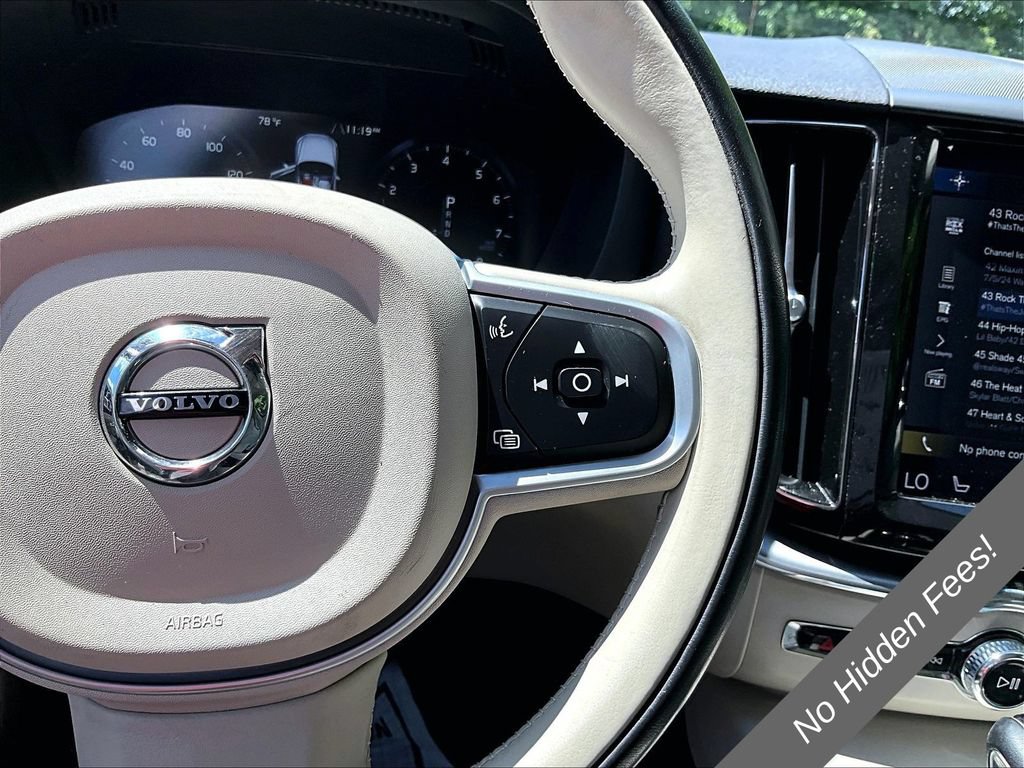 Used 2020 Volvo XC60 T6 Momentum w/ Protection Package Premier AWD/4WD image 17