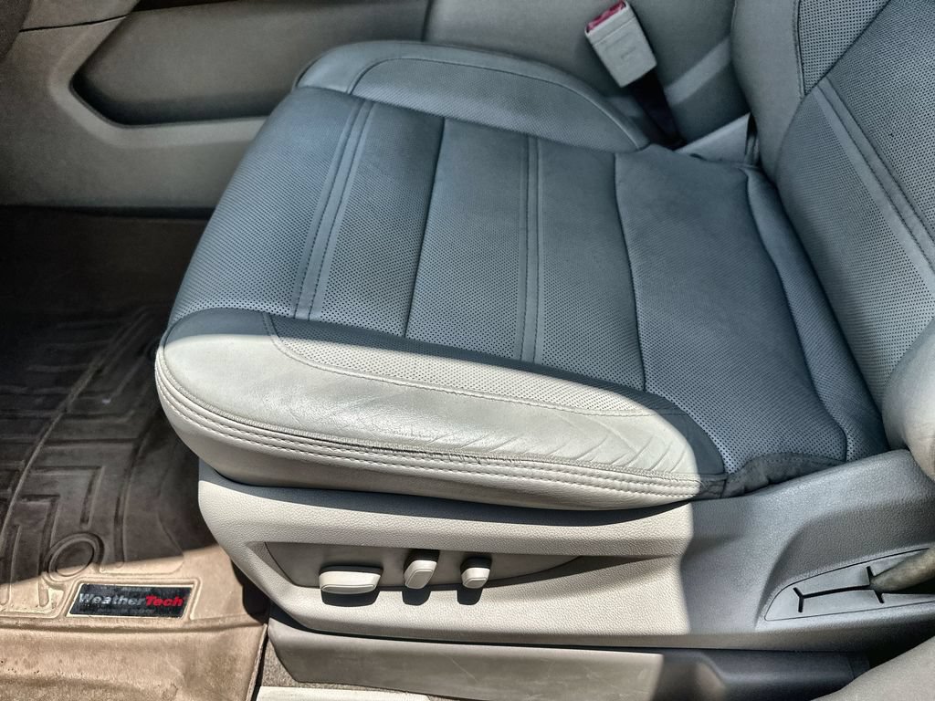 Used 2019 GMC Yukon XL Denali w/ Denali Ultimate Package AWD/4WD image 25