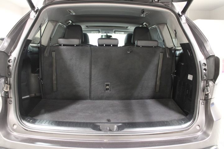 Used 2015 Toyota Highlander XLE image 14