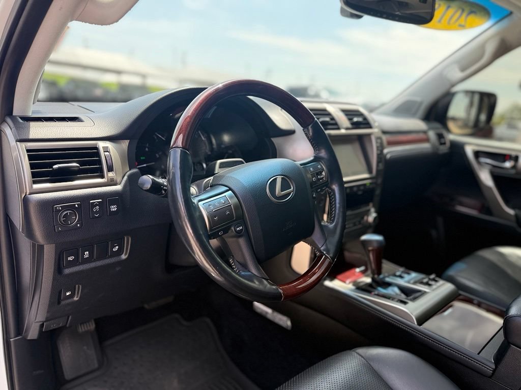 Used 2018 Lexus GX 460 Luxury AWD/4WD image 10