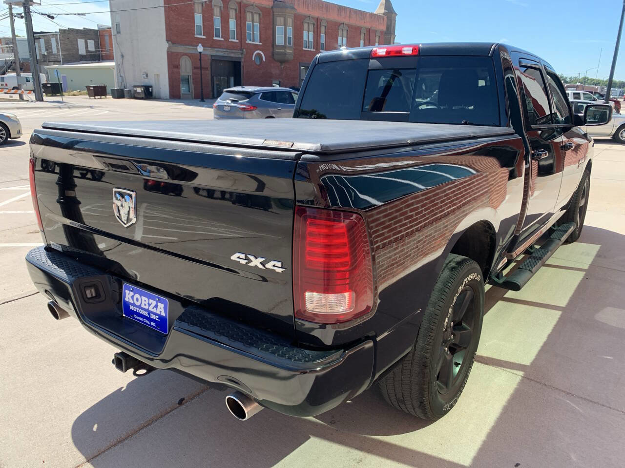 Used 2017 RAM 1500 Sport image 7