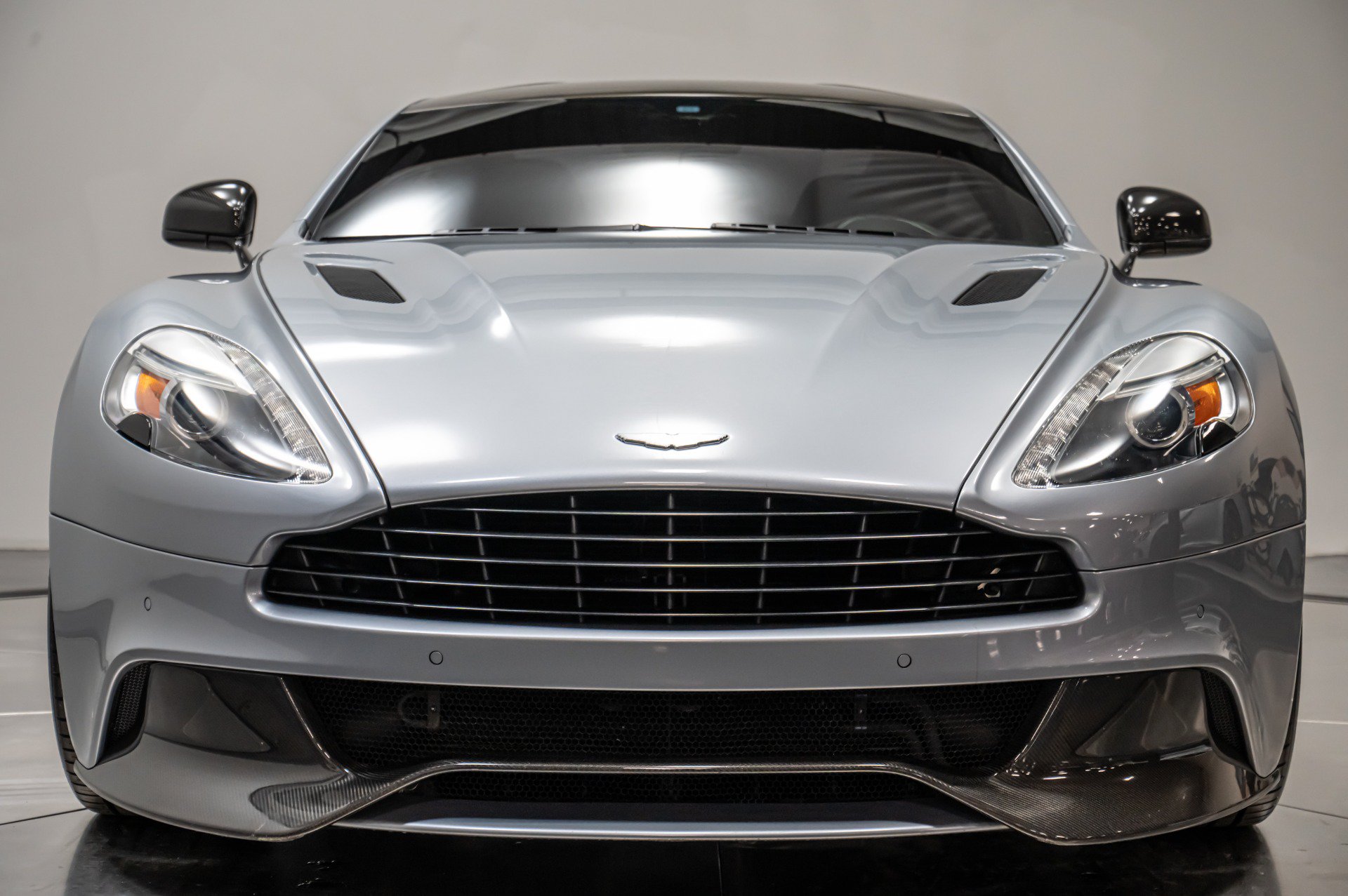 Used 2014 Aston Martin Vanquish Coupe RWD image 15