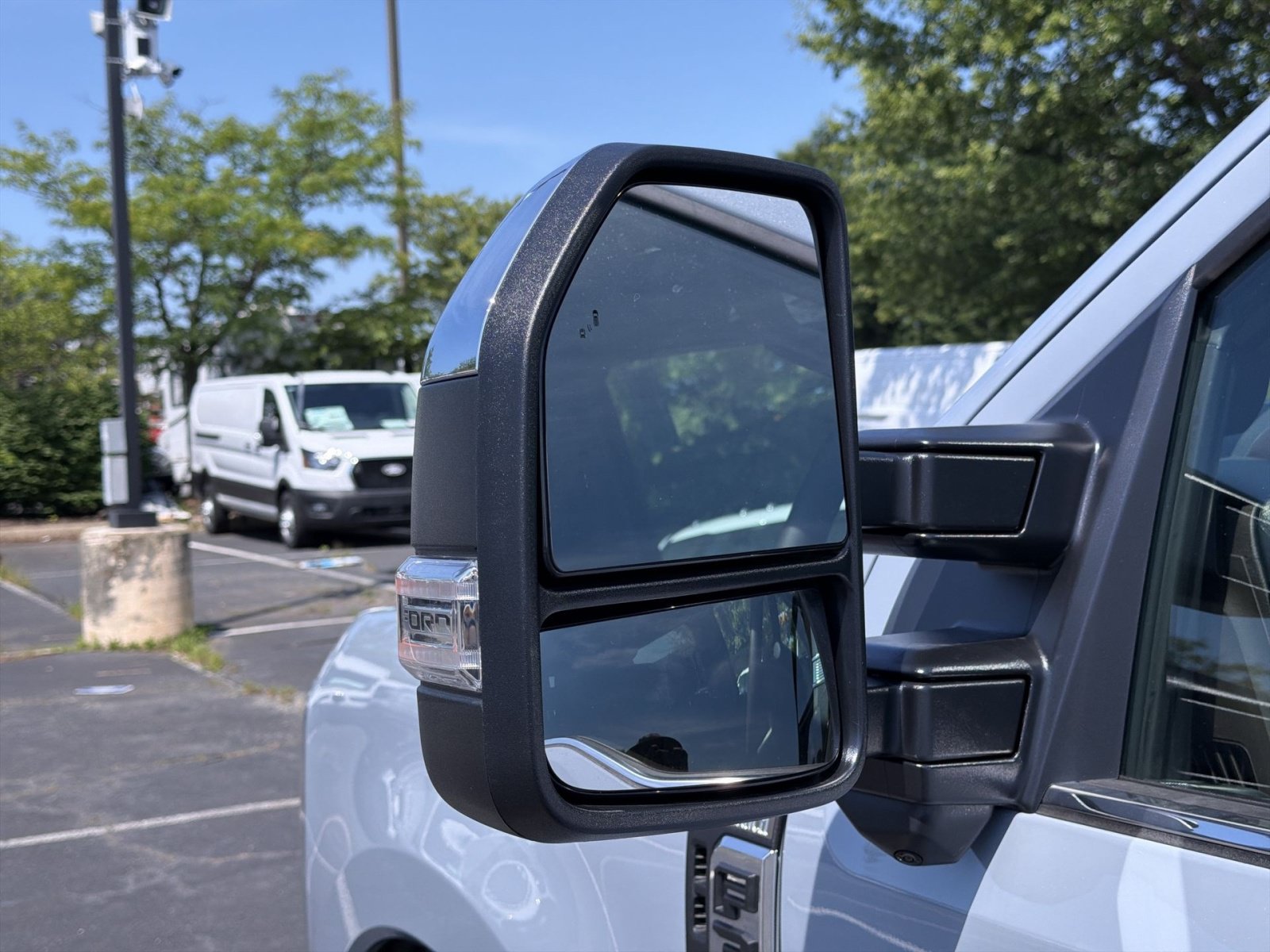 New 2026 Ford F350 King Ranch w/ Chrome Package AWD/4WD image 15