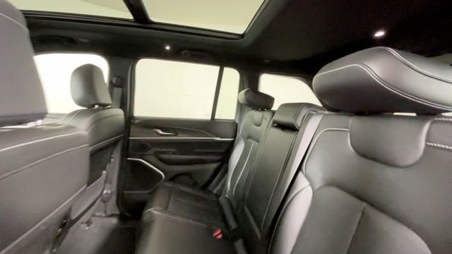Used 2024 Jeep Grand Cherokee Limited 4xe AWD/4WD image 16
