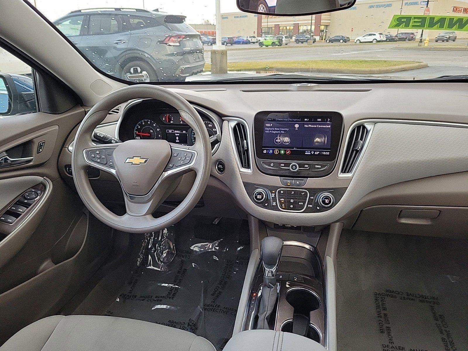 Used 2024 Chevrolet Malibu LT image 9